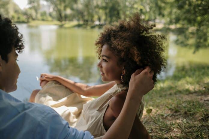 how to tell if a guy likes you